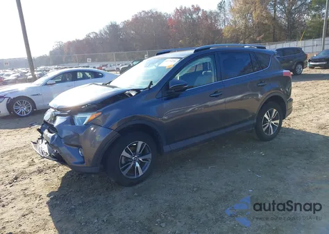 2017 Toyota Rav4 Xle z USA, uszkodzony, nr VIN JTMWFREV7HJ107943